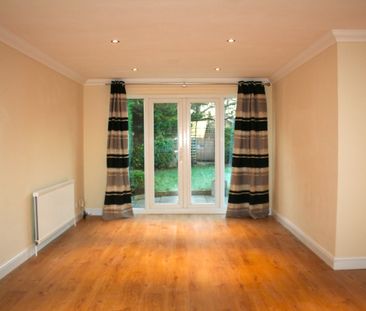 91 Hawkesbury - Photo 1