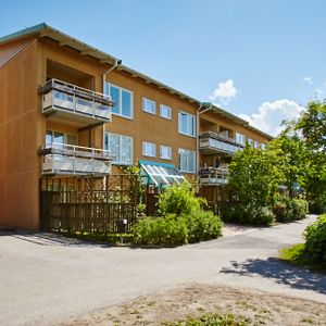 Backstugugatan 8 - Foto 2