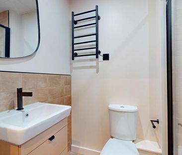 Studio to rent - Photo 2