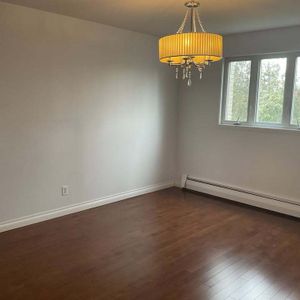 Grand 5 1/2 Chauffé Brossard (secteur A) - Photo 3
