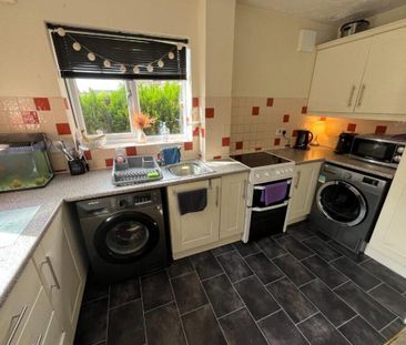 2 bedroom terraced house to rent - Photo 5