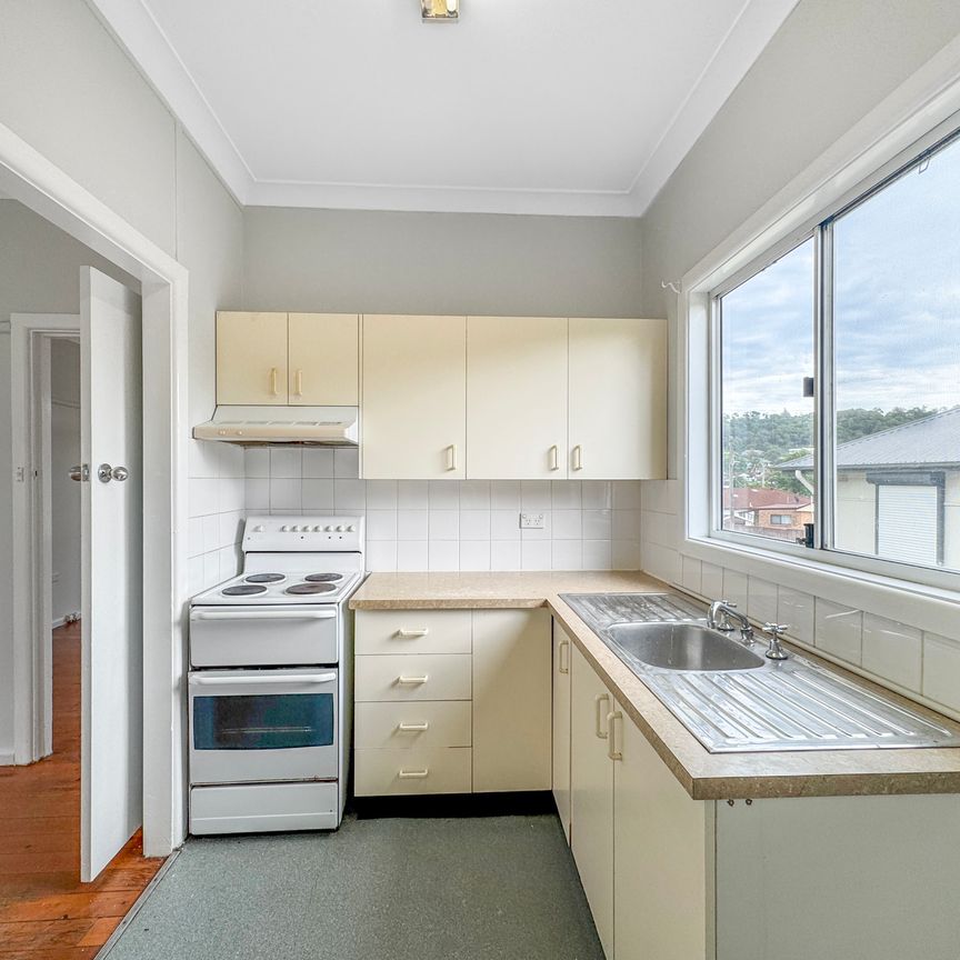 5 Barber Street, BERKELEY NSW 2506 - Photo 1