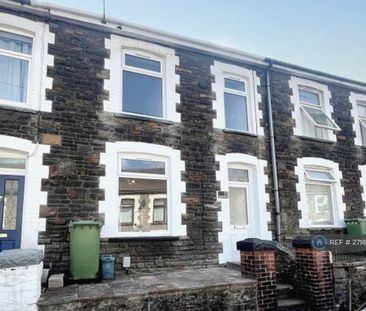 3 bedroom terraced house to rent - Photo 4
