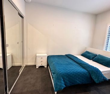 Surrey Hills - Photo 2