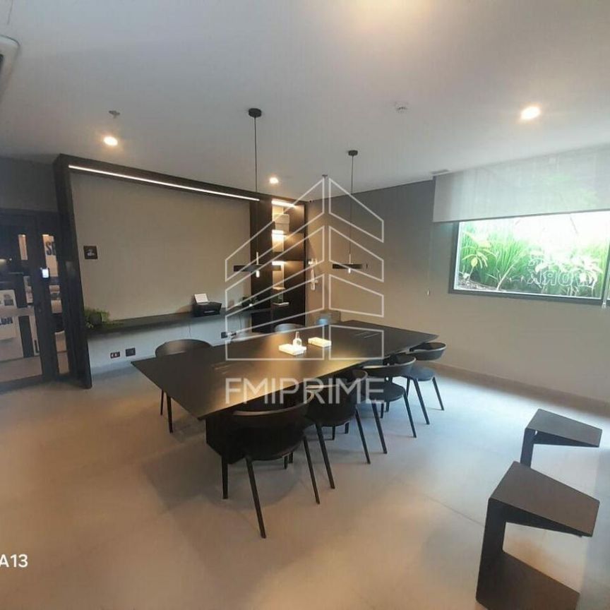 Apartamento 01 Quarto, Mobiliado, Com Varanda, 27 Ms. Andar Alto, Para Locação Na Pompeia - Photo 1