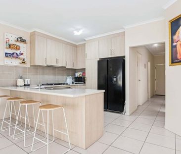 Your Perfect Family Home in the Heart of Ingle Farm with 6.6kW Solar! - Photo 4