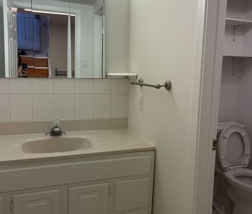 For Lease - 4072 Colonial Drive Unit# Basement, Mississauga, Ontario - Photo 5