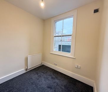 2 Bedroom House To Let - Photo 2