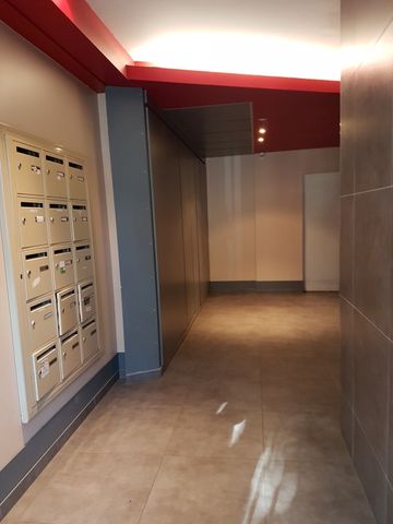 Location Appartement 23m² NANCY 54000 - Photo 4