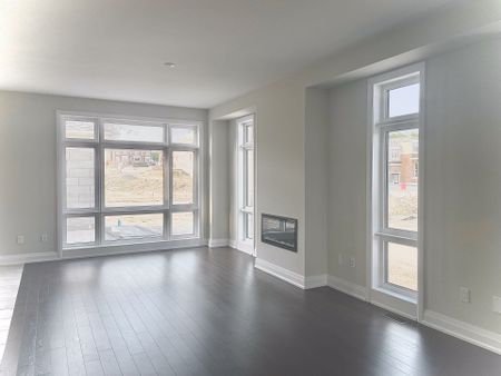 For Lease - 993 Crowsnest Hollow, Pickering, Ontario - Photo 2