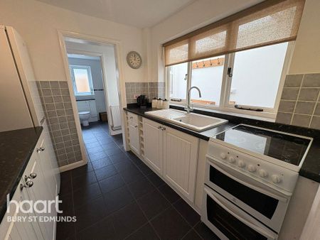 2 bedroom terraced house to rent - Photo 5