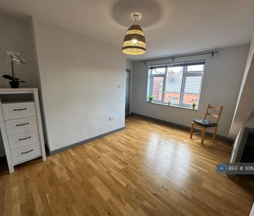 2 bedroom terraced house to rent - Photo 2