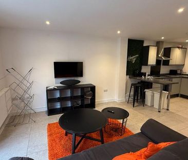 2 bedroom terraced house to rent - Photo 2