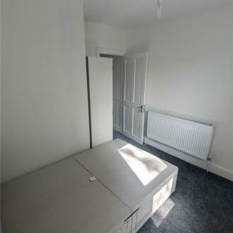 5 bedroom terraced house to rent - Photo 1