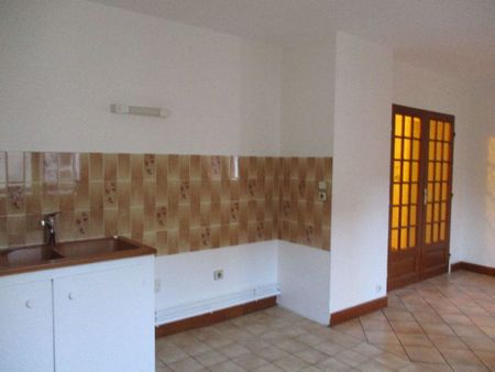 Location Appartement 1 pièce 40m² COULOMMIERS 77120 - Photo 3