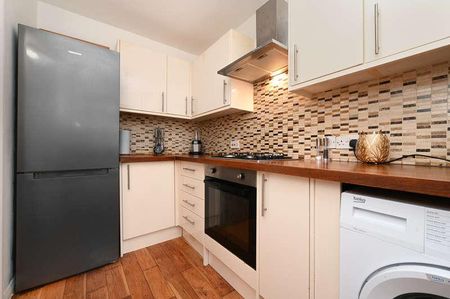 Wilfred Court, South Grove, Tottenham, London, N15 - Photo 2