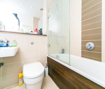 2 bedroom flat to rent - Photo 6