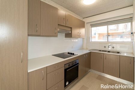 LOW MAITENANCE UNIT LIVING - Photo 5