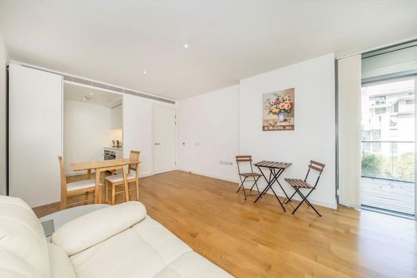 2 bedroom flat to rent - Photo 1