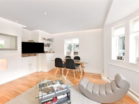 2 Bed Maisonette, East Lodge, N3 - Photo 2