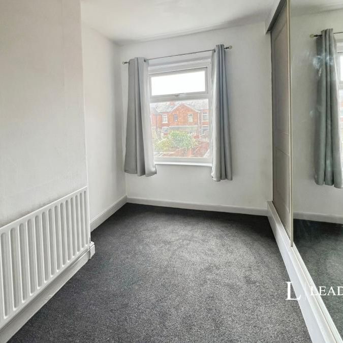 2 bedroom terraced to rent South Street, Crewe, CW2 - Photo 1
