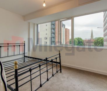2 bedroom flat to rent - Photo 2