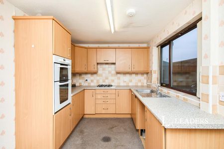 2 bedroom terraced house to rent - Photo 5