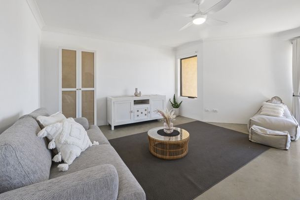 6/62 Petrel Avenue - Photo 1