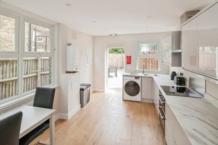 Room in a Shared House, Wearside Road, SE13 - Photo 3