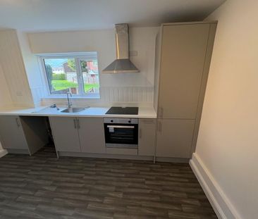 3 bedroom terraced house to rent - Photo 6