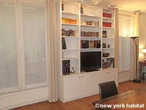 Logement à Paris, Location meublée - Photo 2