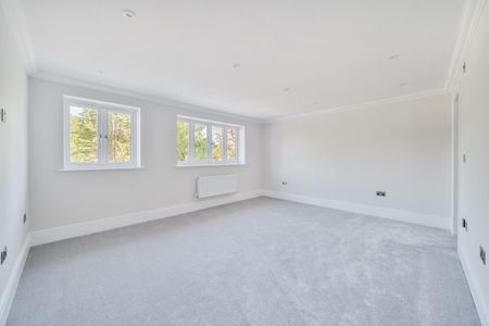 5 bedroom detached house to rent - Photo 4