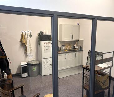 Property to rent - Photo 5