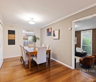5 Smithdene Avenue, Ringwood East - Photo 1