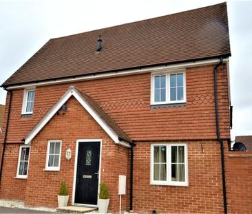 3 bedroom semi-detached house to rent - Photo 5