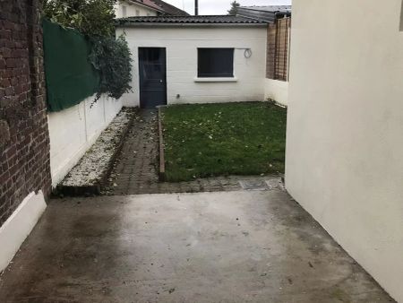 Location Maison 3 pièces 68 m2 à Saint-Quentin - Photo 2