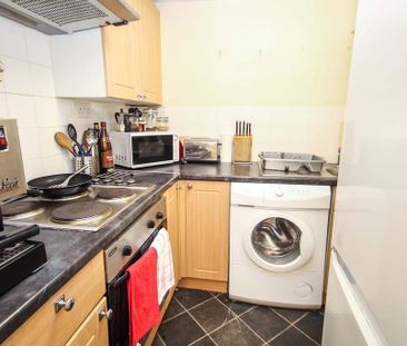 1 bedroom flat to rent - Photo 6