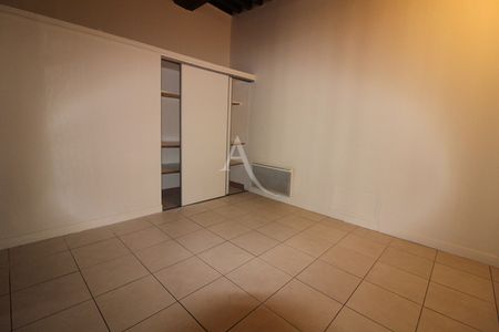 Location Appartement 3 pièces 65m² - Photo 4