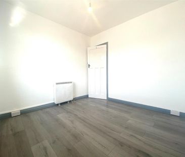 2 bedroom maisonette to rent - Photo 3