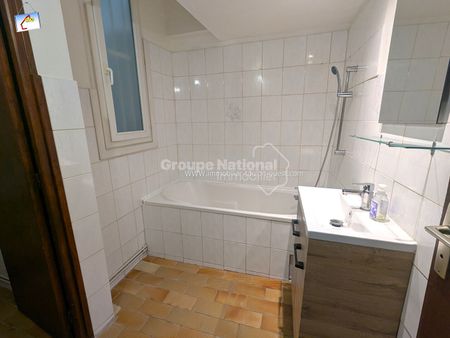 REF 212 - IMMOBILIER TOULON OUEST - AGENCE IMMOBILIERE G.I.O. AUX QUATRE CHEMINS - SECTEUR TOULON CENTRE VILLE - LOCATION T2 - 38 M²-, - Photo 5