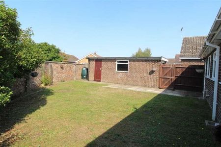 Sandgalls Drive, Lakenheath, IP27 - Photo 3