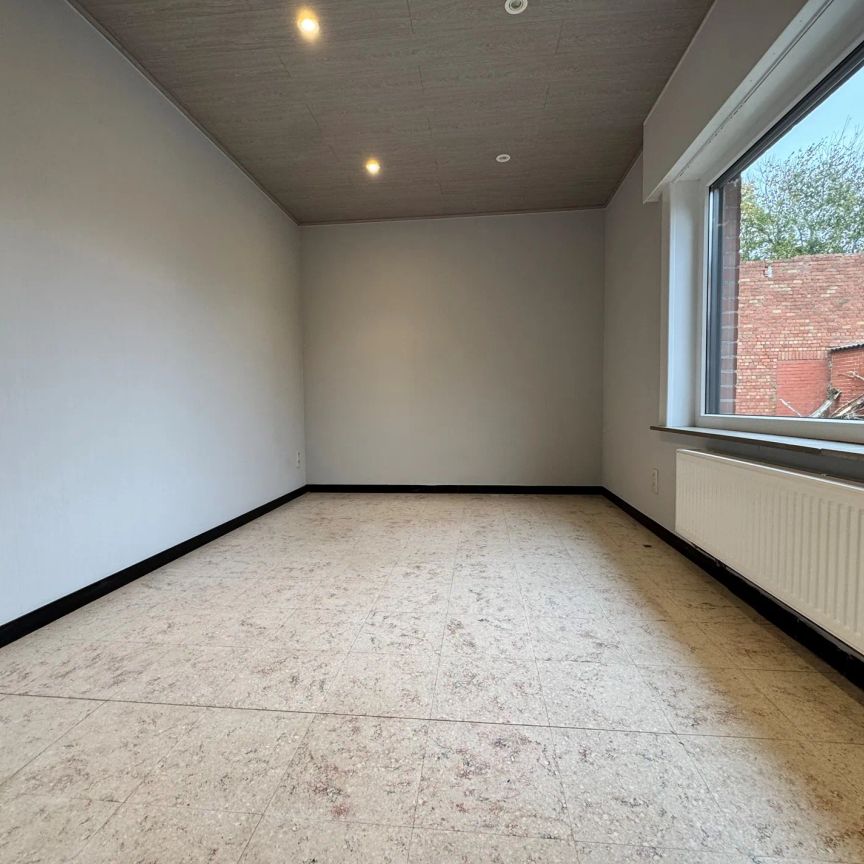 Alleenstaande woning met 3 slaapkamers te Ichtegem - Photo 1