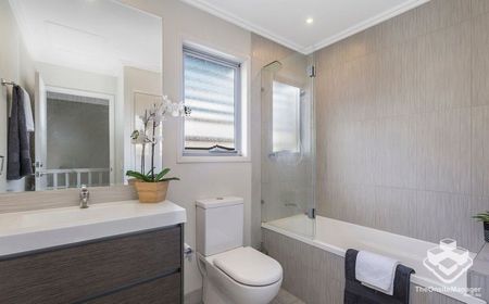 New Listing - Private Retreat with Park Views in a Prime Inner-City Location - Photo 5