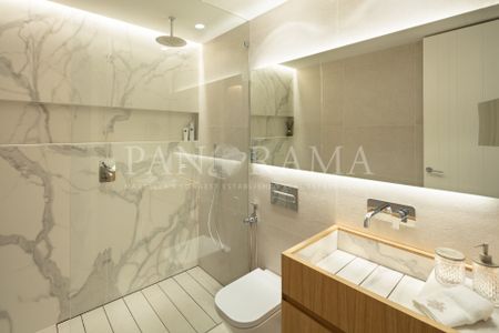 Stunning villa only a few minutes walk from amenties in Nueva Andalucía - Photo 4