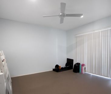 Townhouse in a great location for rent in Tea Gardens - Photo 3