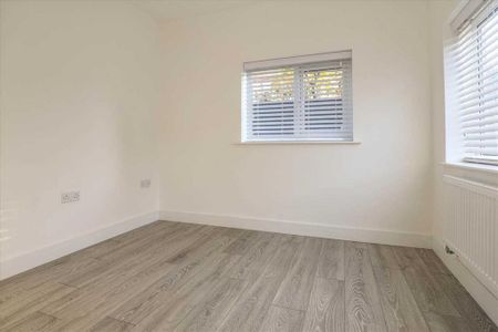 3 bedroom property to rent - Photo 3