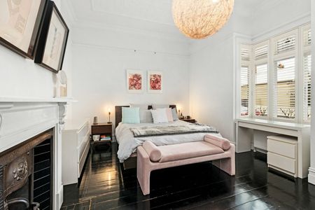 Register to Inspect // Charming Edwardian in the Heart of Seddon - Photo 2