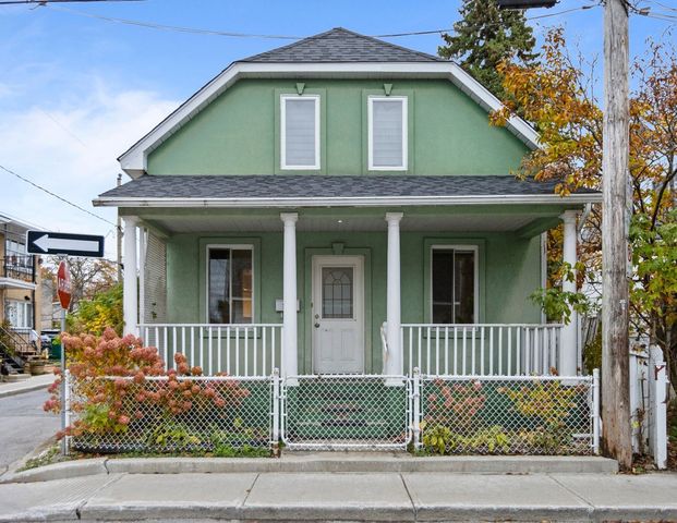 À louer / Maison à étages - Photo 1