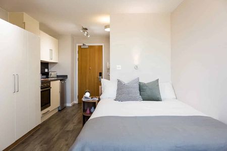 Silver Studio Upper Level - Photo 3