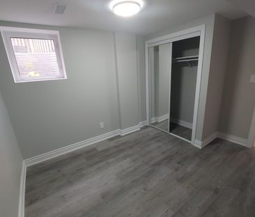 For Lease - 7319 Aldergrove Court, Mississauga, Ontario - Photo 2